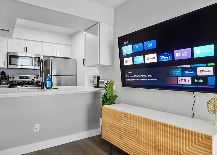 Apartment Luxurious 1b1b With Free Parking *