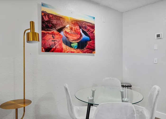 Apartment Luxurious 1b1b With Free Parking Scottsdale